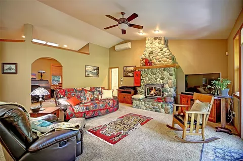 628 N Sunset Dr, Camano Island, WA 98282