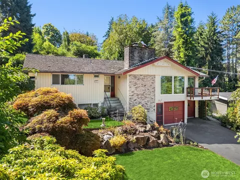 7017 NE 155th Pl, Kenmore, WA 98028