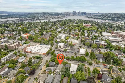 View/Area - 1716 N 46th St, Seattle, WA 98103 photo 2 of 2