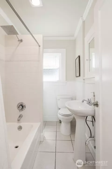 Bath - 1716 N 46th St, Seattle, WA 98103 photo 2 of 2
