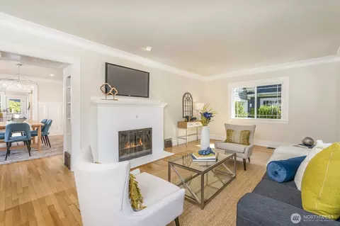 Living - 1716 N 46th St, Seattle, WA 98103 photo 1 of 1