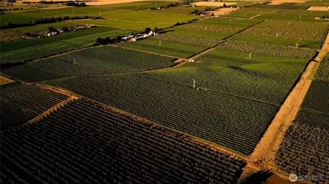 83996 Edwards Rd, Milton Freewater, OR 97862