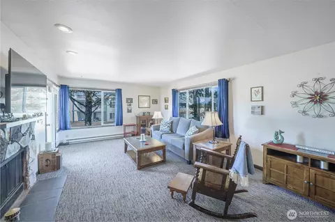 210 26th St NW #224B, Long Beach, WA 98631