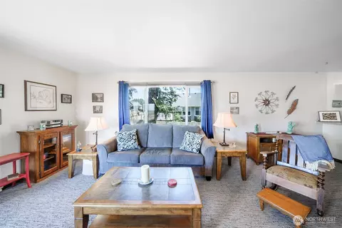 210 26th St NW #224, Long Beach, WA 98631