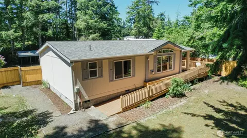 2827 233rd Ln, Ocean Park, WA 98640