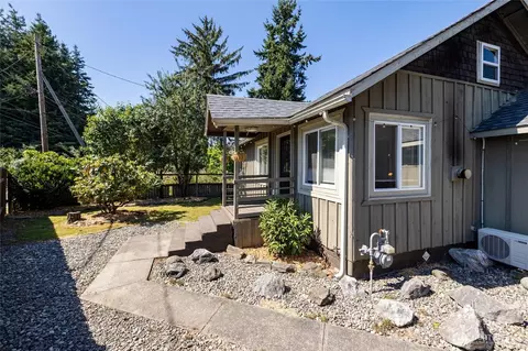 Exterior - 5942 Lawrence Rd, Everson, WA 98247 photo 4 of 13