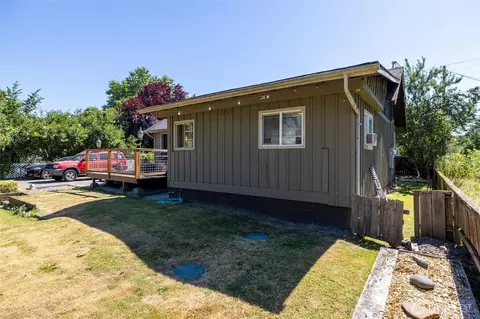 Exterior - 5942 Lawrence Rd, Everson, WA 98247 photo 11 of 13