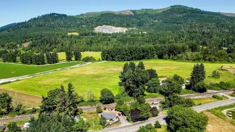 View/Area - 5942 Lawrence Rd, Everson, WA 98247 photo 2 of 3
