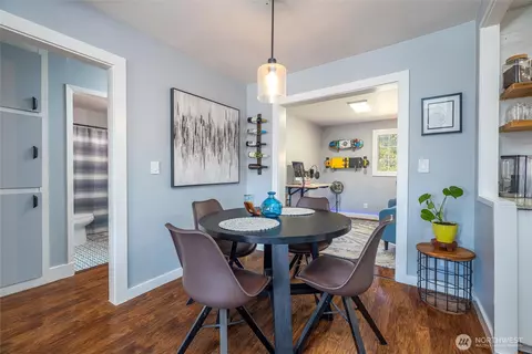 Dining - 5942 Lawrence Rd, Everson, WA 98247 photo 2 of 2