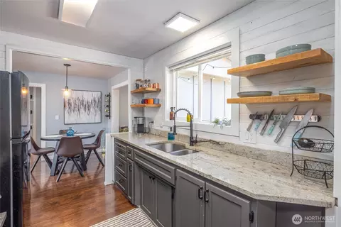 Kitchen - 5942 Lawrence Rd, Everson, WA 98247 photo 1 of 3