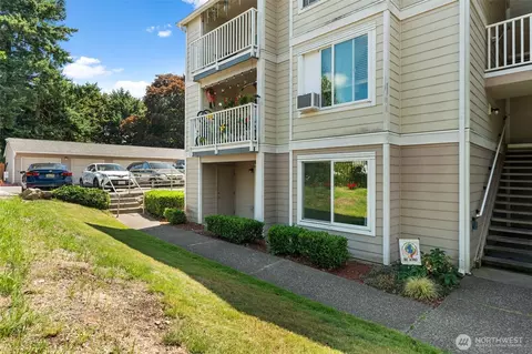 3715 S 182nd St #A101, Seatac, WA 98188