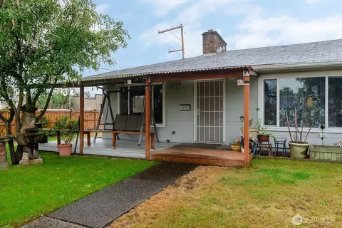 3738 E Spokane St, Tacoma, WA 98404