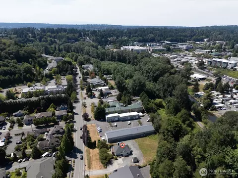 View/Area - 10516 E Riverside Dr, Bothell, WA 98011 photo 7 of 7