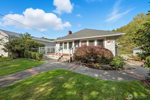 Other - 10516 E Riverside Dr, Bothell, WA 98011 photo 8 of 9