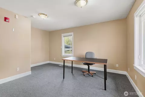Other - 10516 E Riverside Dr, Bothell, WA 98011 photo 4 of 9