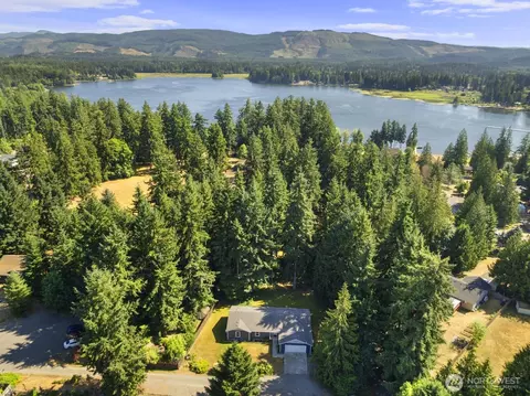 17505 Scenic Shores Ct SE, Yelm, WA 98597
