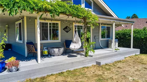 1953 Saturna Pl, Point Roberts, WA 98281