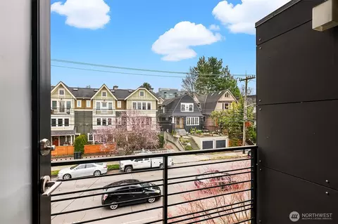 Other - 219 12th Ave E #B, Seattle, WA 98102 photo 2 of 5