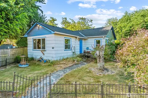 146 19th Ave, Longview, WA 98632