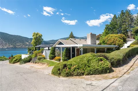 85 Quatas St, Manson, WA 98831