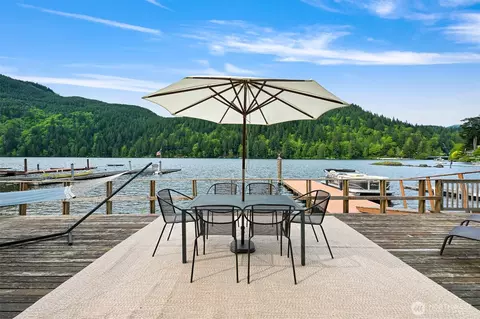 1414 Roy Rd, Bellingham, WA 98229