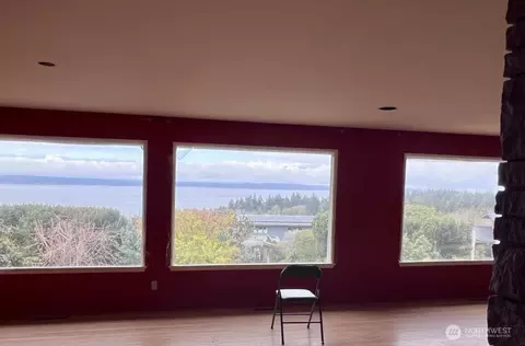 18008 13th Ave NW, Shoreline, WA 98177