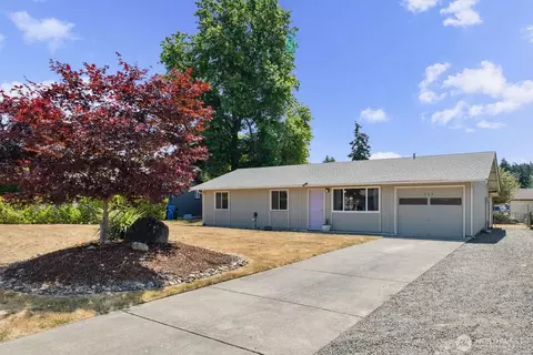 602 Montgomery St, Steilacoom, WA 98388