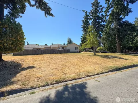 9999 10th G St, Port Angeles, WA 98363