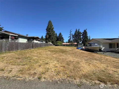 1031 W Spruce St, Port Angeles, WA 98363