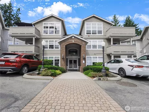 8500 Main St #F-209, Edmonds, WA 98026