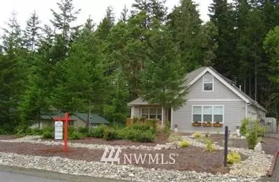 880 E Soderberg, Allyn, WA 98524 photo 1