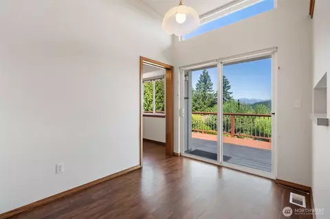 200 E Main St, Union, WA 98592 photo 10