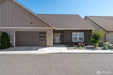 228 Solomon Loop NW, East Wenatchee, WA 98802