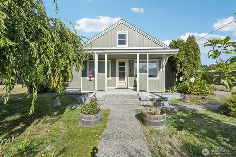 5701 15th St E, Fife, WA 98424