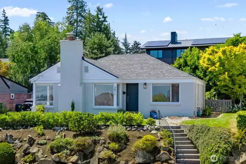 3011 38th Ave W, Seattle, WA 98199