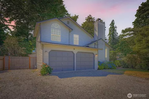 26803 216th Ave SE, Maple Valley, WA 98038