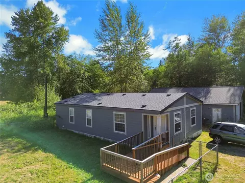12422 26th Ave E, Tacoma, WA 98445