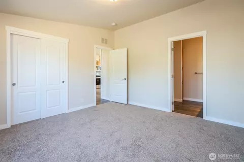 3340 Pine St, Longview, WA 98632 photo 8
