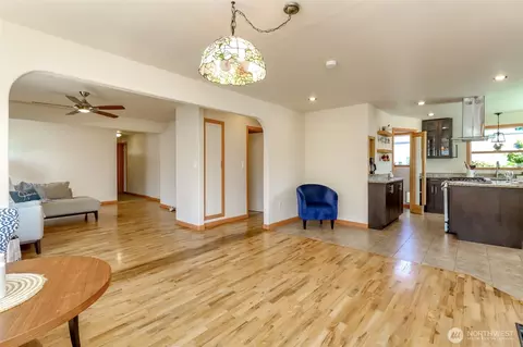 1956 Lafromboise St, Enumclaw, WA 98022 photo 8