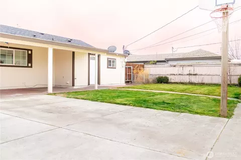 1708 N 17th Ave, Pasco, WA 99301 photo 16