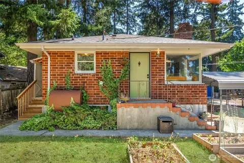 18824 Fremont Ave N, Shoreline, WA 98133