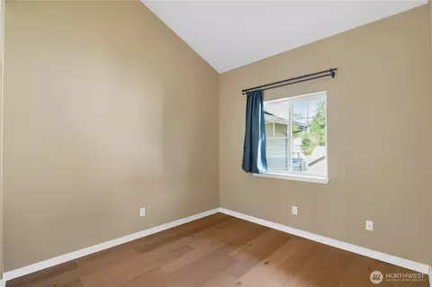 Bedroom - 1522 196th St SE #C-103, Bothell, WA 98012 photo 3 of 3