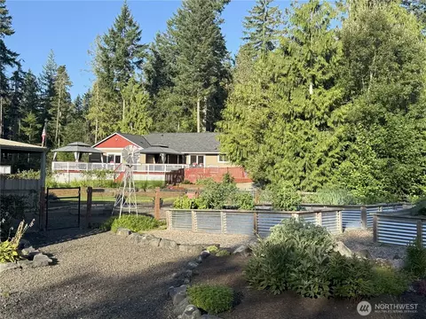 2865 NW Little Creek Way, Poulsbo, WA 98370