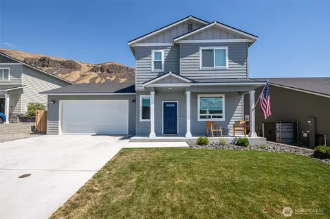 281 Hammond Ln, Rock Island, WA 98850