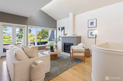 101 NW 58th St #10, Seattle, WA 98107
