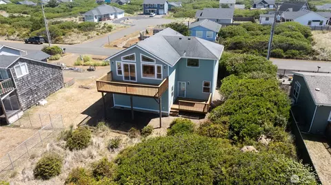 1173 Fairwood Dr SW, Ocean Shores, WA 98569