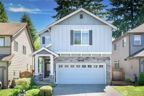 1016 167th Pl SW, Lynnwood, WA 98037