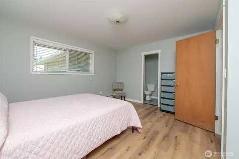 Bedroom - 308 Mitchell St, Sumas, WA 98295 photo 4 of 7