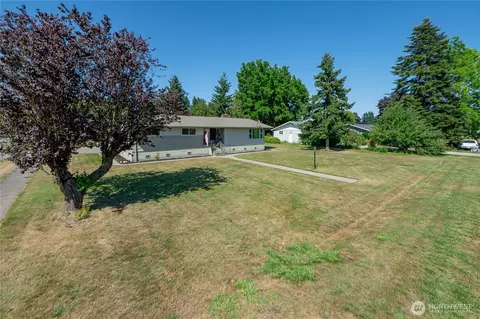 Exterior - 308 Mitchell St, Sumas, WA 98295 photo 9 of 9