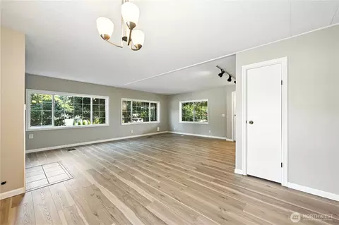 12030 2nd Dr SE, Everett, WA 98208 photo 4